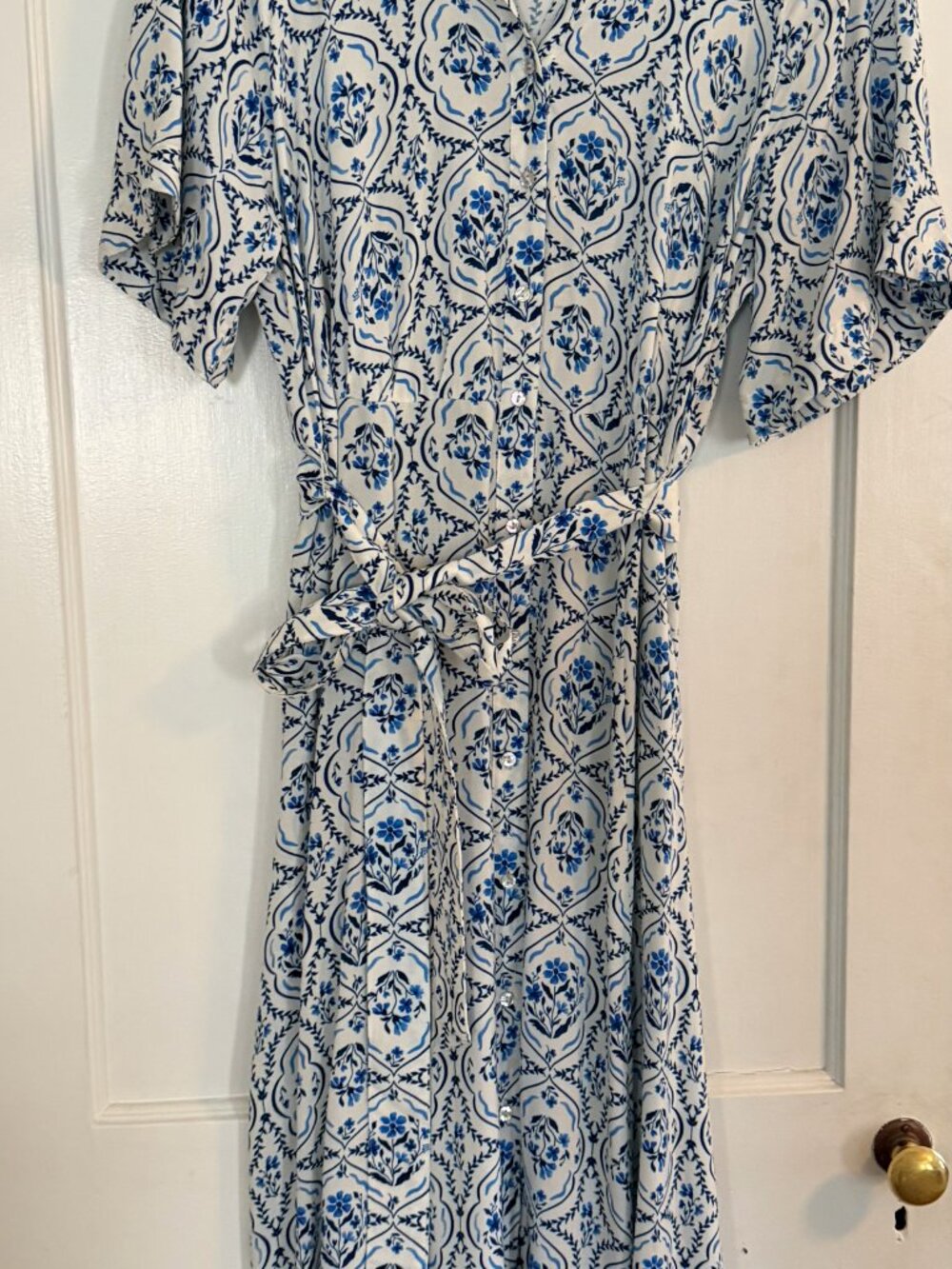 H&M Tie-belt Shirt Dress in Blue & White Size L - Picture 7 of 7
